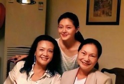 张兰娱乐大爆料是真的吗,真相揭秘还是炒作风波？